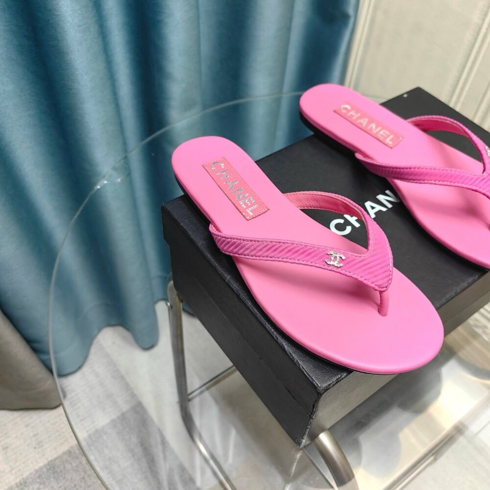 Chanel flip flop sandals - Picture 2 of 9